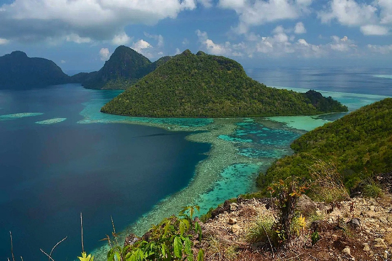 Prirodni Krasy Borneo ASIE KRÍŽEM KRÁŽEM-DIVOKÁ PRÍRODA OSTROVU BORNEO A SUMATRA