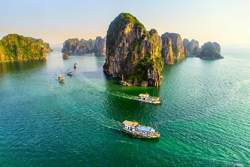 Velka Cesta Vietnamem VELKÁ CESTA VIETNAMEM